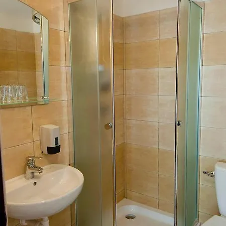 Junior Piatrova Hotel 2*