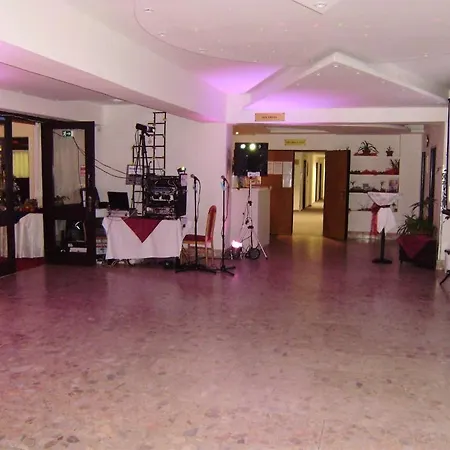 Hotel Junior Piatrova